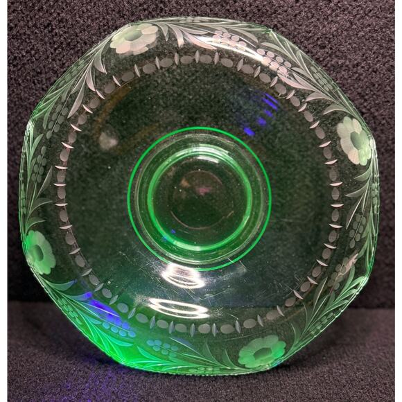 Uranium Glass Bowl Vaseline Glass Floral Etched Rolled Edge Glows Green UV 12in - Picture 6 of 9